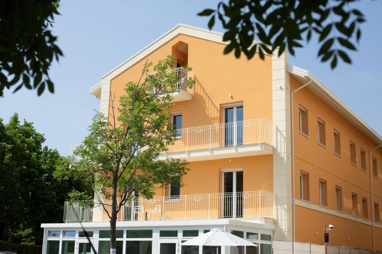 Stalegro Residence 切塞纳蒂科 外观 照片